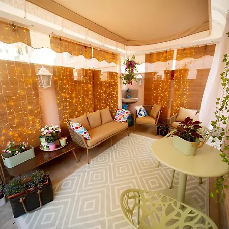 아파트 Charming And Cozy House *