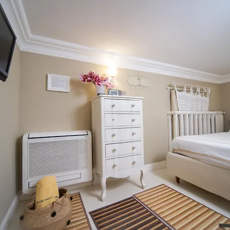 Charming And Cozy House 아파트 네뚜노