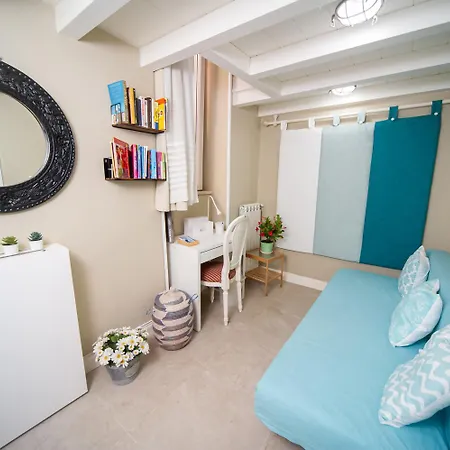 Charming And Cozy House 아파트