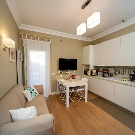 Charming And Cozy House Apartment *