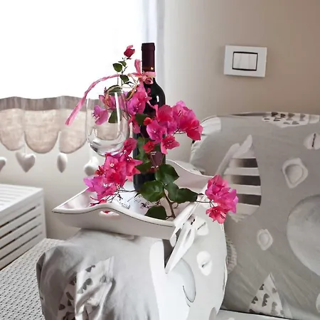 Charming And Cozy House Апартаменты *