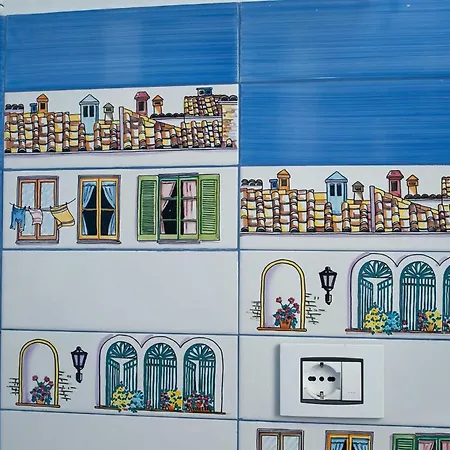 Charming And Cozy House Неттуно